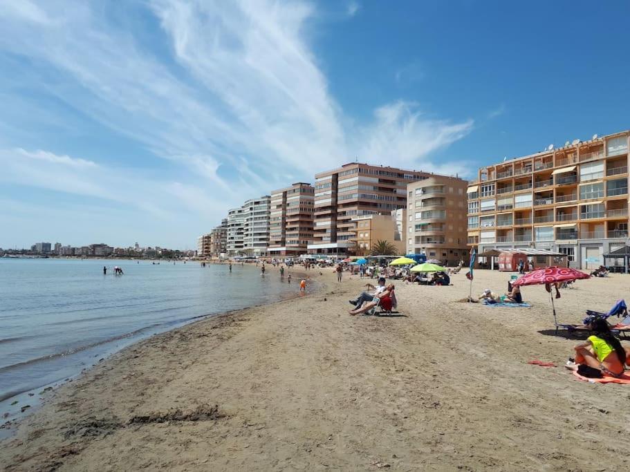 Apartament Flamingo Z Basenem Torrevieja Exterior photo